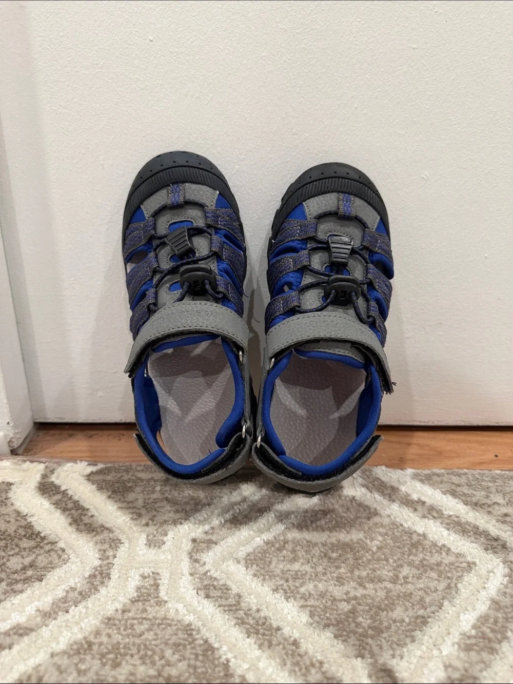 Kids Unisex Blue/Gray Summer Athletic Water Sandals/ Size Little Kid 1/ Like New
